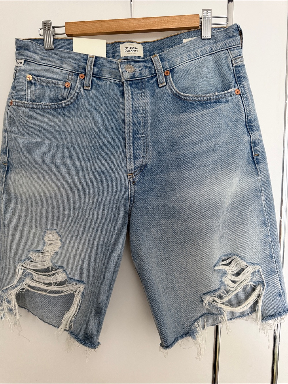 Citizens Of Humanity Ambrosio Faded Light Blue Distressed Denim Shorts, Size 27